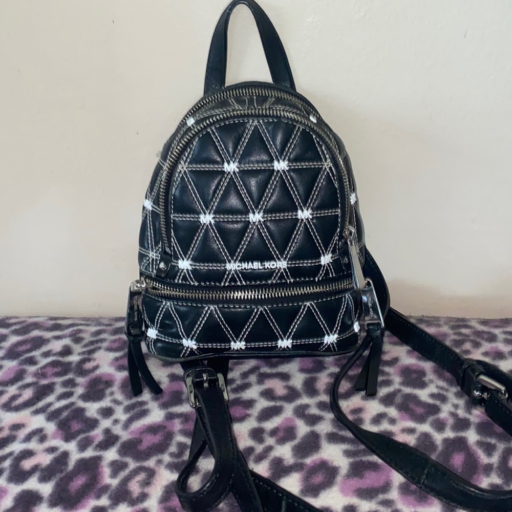 Mini black and white Michael Kors backpack (leather)